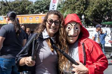 El Carnaval 'okupa' las calles del casco antiguo de la capital (Foto José Francisco Fernández Belda)